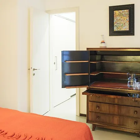 Luxury Bauhaus Apartament