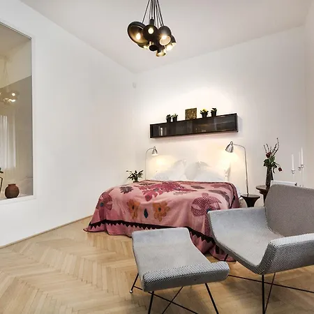 Luxury Bauhaus