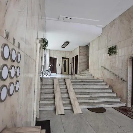 Luxury Bauhaus * Boedapest